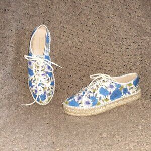 VIGUERA-Floral Canvas w/Metallic Threads-Lace Up Espadrilles-Sz 40-Near Mint